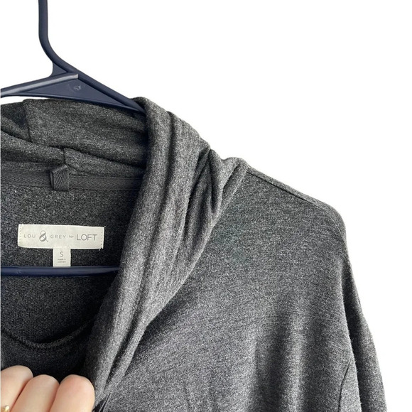 LOU & GREY Gray Soft Sweatshirt Size S - Picture 8 of 10